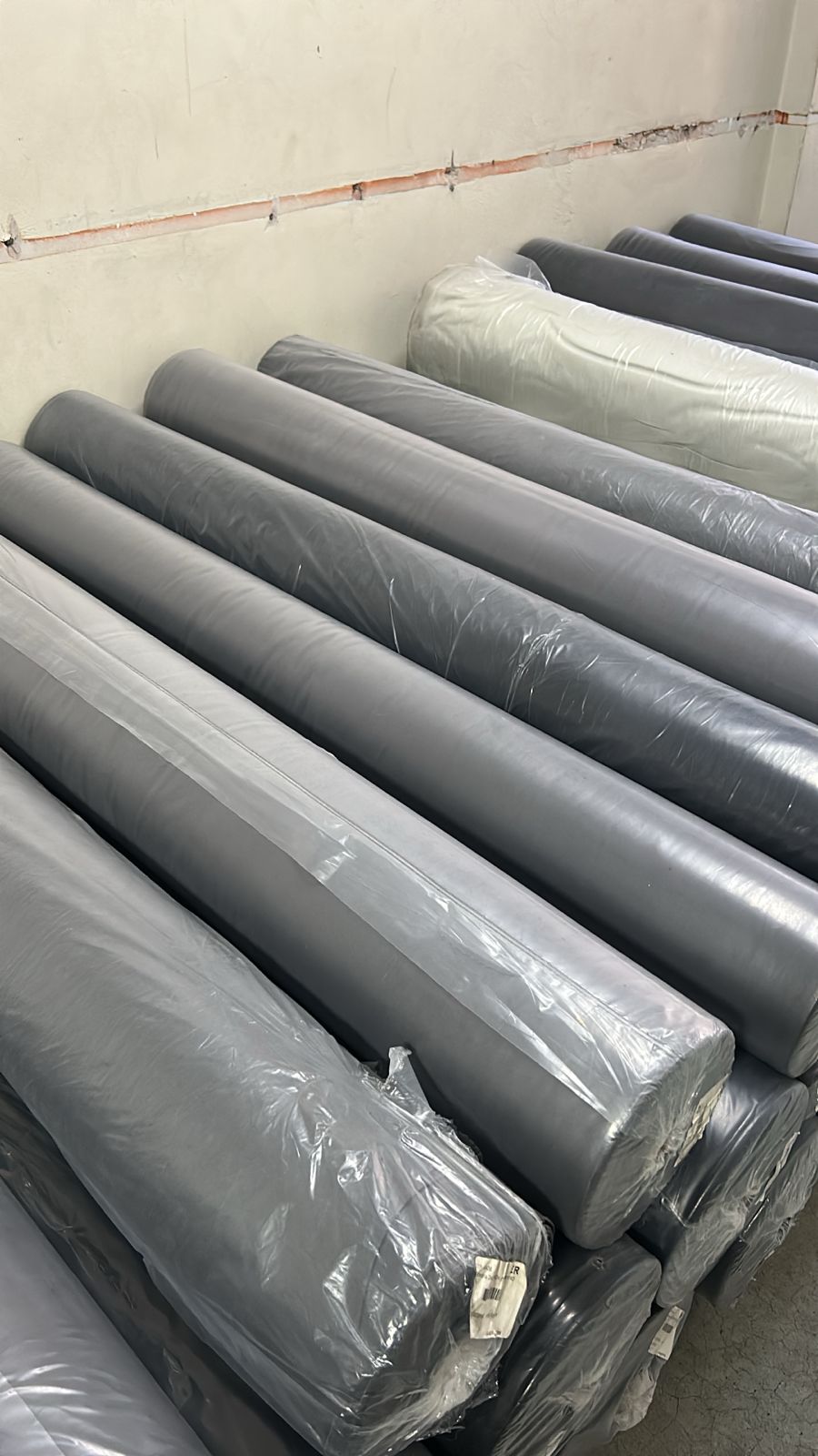 MATELASSE ENGUATADO ROMBOS Y BASTONES - Image 9