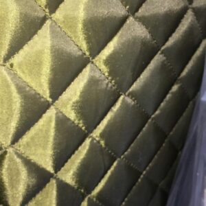 TAFETA POLIESTER MATELASSE COLOR VERDE MILITAR ROMBO 3X3 CON GUATA Y FISELINA